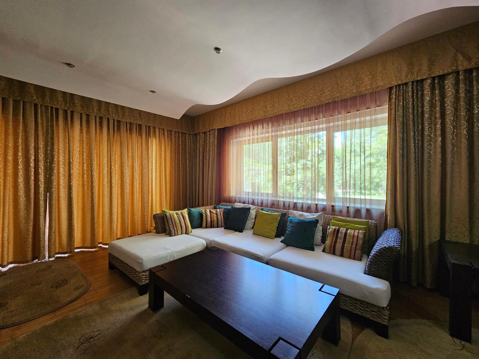 Simple Villa Rooms National Arena Self Check In بوخارست المظهر الخارجي الصورة